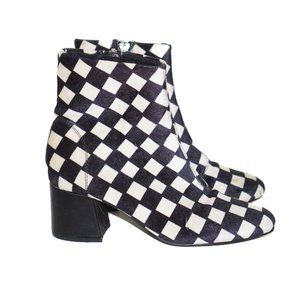 URBAN OUTFITTERS Checkered Suede Boots